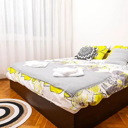 Krichim Apartments,three-bedroom, Large Apartment, Center Apartment
